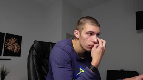 Snapshot of ryan_dozer chatting on September 30, 2025, 6:07 am RYAN DOZER online show from September 30, 2025, 6:07 am