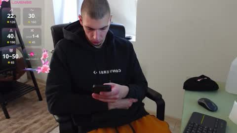 Snapshot of ryan_dozer chatting on March 8, 2026, 6:50 am RYAN DOZER online show from March 8, 2026, 6:50 am