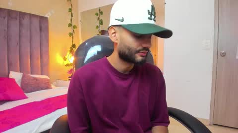 ryan_jackson_ online show from November 30, 2025, 5:22 am