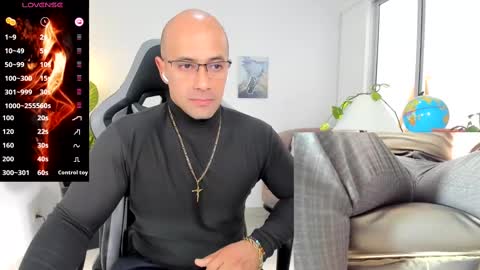 ryan_master_ online show from December 18, 2024, 1:23 pm