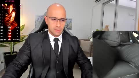 ryan_master_ online show from January 10, 2025, 12:04 pm