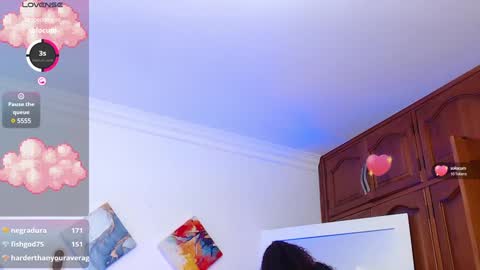 Hanna  online show from January 17, 2025, 12:52 pm