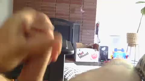 Snapshot of ryanbobby88 chatting on October 8, 2025, 12:30 am ryanbobby88 online show from October 8, 2025, 12:30 am