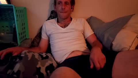 Snapshot of ryanfc85 chatting on October 14, 2025, 12:22 am RFC666 online show from October 14, 2025, 12:22 am