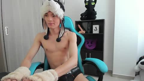 Snapshot of ryo_bleu chatting on June 18, 2026, 4:22 pm RYO BLEU online show from June 18, 2026, 4:22 pm