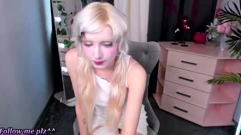 Snapshot of ryoba_coy chatting on November 21, 2025, 9:30 am Ryoba Like and subscribe to help make the rating better and I will doing a grait show for u online show from November 21, 2025, 9:30 am