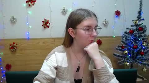 Snapshot of rysakosaylya chatting on January 11, 2025, 3:09 pm RysaKosaYlya online show from January 11, 2025, 3:09 pm