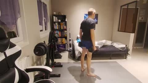 Snapshot of ryukukamifr chatting on February 4, 2026, 6:03 pm Ryuk FR online show from February 4, 2026, 6:03 pm