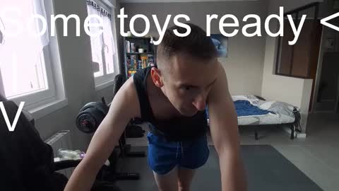 Snapshot of ryukukamifr chatting on March 23, 2026, 8:18 am Ryuk FR online show from March 23, 2026, 8:18 am