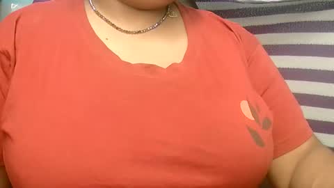 Snapshot of s03286 chatting on October 29, 2025, 5:36 pm HotLovers online show from October 29, 2025, 5:36 pm