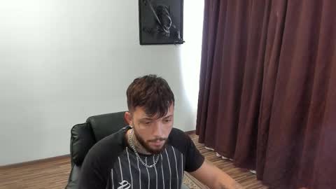 Snapshot of s1nmaster chatting on October 15, 2025, 8:36 am s1nmaster online show from October 15, 2025, 8:36 am