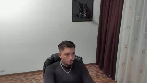 Snapshot of s1nmaster chatting on October 17, 2025, 6:54 pm s1nmaster online show from October 17, 2025, 6:54 pm