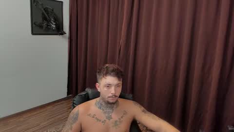 Snapshot of s1nmaster chatting on October 25, 2025, 3:40 pm s1nmaster online show from October 25, 2025, 3:40 pm