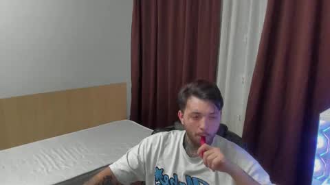 Snapshot of s1nmaster chatting on January 17, 2026, 9:29 pm s1nmaster online show from January 17, 2026, 9:29 pm