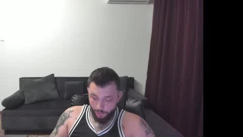 Snapshot of s1nmaster chatting on April 15, 2026, 8:20 pm s1nmaster online show from April 15, 2026, 8:20 pm