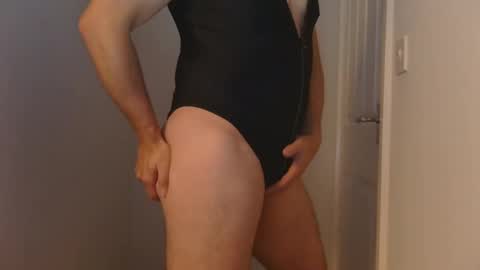 s33you123 online show from December 20, 2024, 3:21 pm