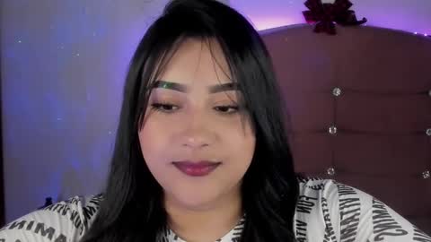 Snapshot of s_demoni1 chatting on February 19, 2025, 4:23 am S H A R O N model independient online show from February 19, 2025, 4:23 am