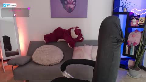  Lilith  independent model online show from February 6, 2026, 6:11 pm