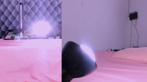 Snapshot of sabrina_adams01 chatting on December 30, 2024, 7:00 pm Sabrina Adams online show from December 30, 2024, 7:00 pm