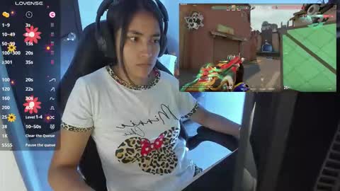 Snapshot of sabrina_chester_02 chatting on February 17, 2026, 1:24 am Angie online show from February 17, 2026, 1:24 am