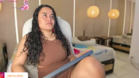 Snapshot of sabrina_shark chatting on October 7, 2025, 2:42 am Sabrina Shark online show from October 7, 2025, 2:42 am