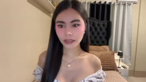 sabrinamadonna54 online show from June 29, 2026, 2:17 pm