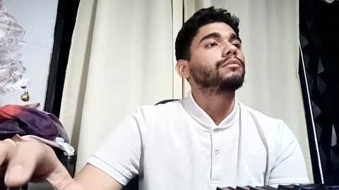 Snapshot of sack_rojas chatting on December 7, 2024, 8:55 am Sack online show from December 7, 2024, 8:55 am