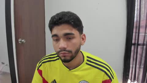 Snapshot of sack_rojas chatting on February 5, 2025, 3:52 pm Sack online show from February 5, 2025, 3:52 pm