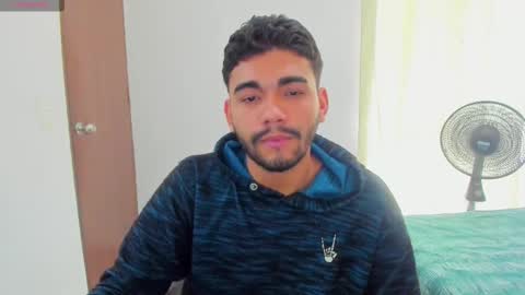 Snapshot of sack_rojas chatting on September 19, 2025, 5:02 pm Sack online show from September 19, 2025, 5:02 pm