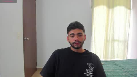 Snapshot of sack_rojas chatting on September 22, 2025, 6:32 pm Sack online show from September 22, 2025, 6:32 pm