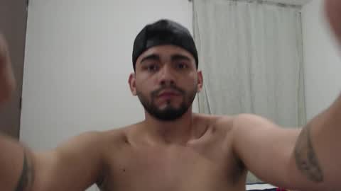 Snapshot of sack_rojas chatting on October 20, 2025, 1:17 am Sack online show from October 20, 2025, 1:17 am