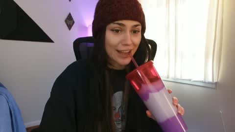 Sadie Renee  online show from December 5, 2024, 8:44 pm