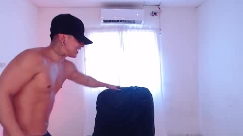 Snapshot of saenz_hotx chatting on December 13, 2024, 6:27 pm saenz_hotx online show from December 13, 2024, 6:27 pm