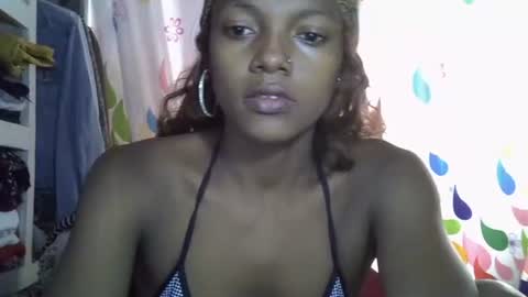 Snapshot of safira19 chatting on October 20, 2025, 6:14 am safira19 online show from October 20, 2025, 6:14 am