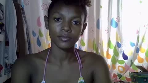 Snapshot of safira19 chatting on October 28, 2025, 5:55 am safira19 online show from October 28, 2025, 5:55 am