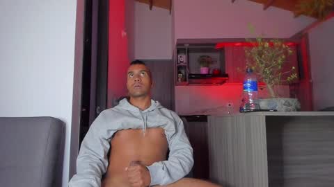 Snapshot of sag_1998 chatting on December 10, 2024, 9:12 am Sag online show from December 10, 2024, 9:12 am