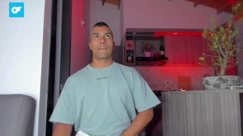 Snapshot of sag_1998 chatting on January 18, 2025, 12:35 am Sag online show from January 18, 2025, 12:35 am