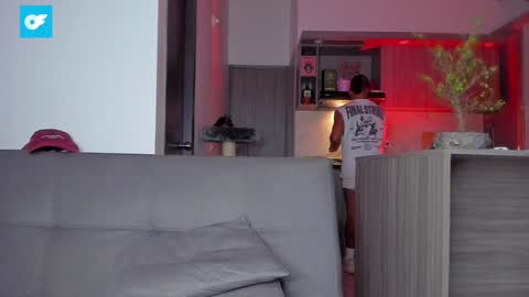 Snapshot of sag_1998 chatting on February 8, 2025, 9:13 am Sag online show from February 8, 2025, 9:13 am