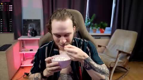 Snapshot of sage6688 chatting on October 19, 2025, 8:26 am Adam online show from October 19, 2025, 8:26 am