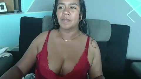 saggil_0385 online show from May 18, 2026, 5:02 am