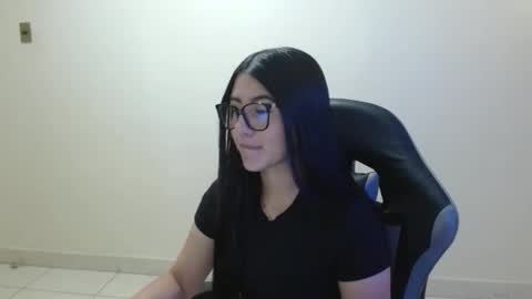 Sahaliefox  online show from March 17, 2026, 2:20 pm