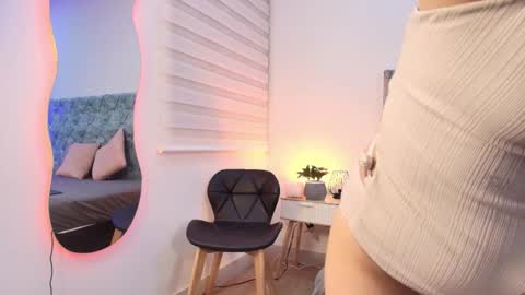 S A H M A N T A   R O S E online show from February 10, 2026, 3:21 am