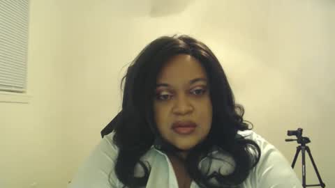 Queen Serenity online show from May 16, 2026, 6:21 am