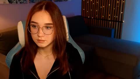 Snapshot of saintmolly_ chatting on November 9, 2025, 12:47 pm Molly online show from November 9, 2025, 12:47 pm