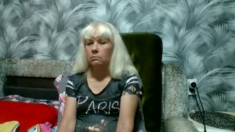 Snapshot of sakura_blonde chatting on October 27, 2025, 5:28 pm sakura_blonde online show from October 27, 2025, 5:28 pm