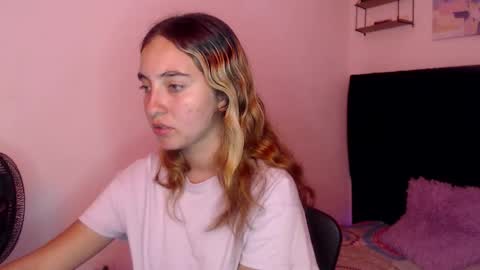 Snapshot of sakuraa_petitex chatting on November 7, 2025, 5:29 am Sakura online show from November 7, 2025, 5:29 am