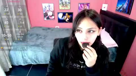 sakuraamimi online show from June 18, 2026, 1:06 am