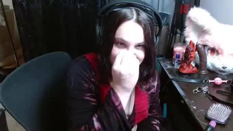 salacious_bunny online show from February 10, 2026, 2:32 pm