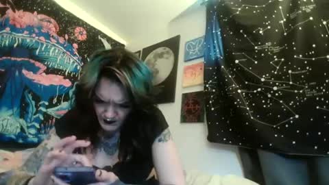 Snapshot of salemsslut chatting on December 16, 2024, 7:32 pm salemsslut online show from December 16, 2024, 7:32 pm