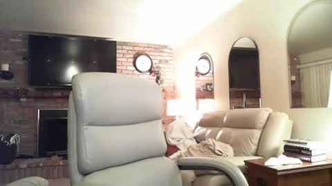 sally______ online show from June 3, 2026, 2:14 am